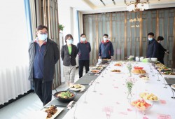 一场舌尖上的“宴”遇！郑州一高校为学生准备美食品鉴会