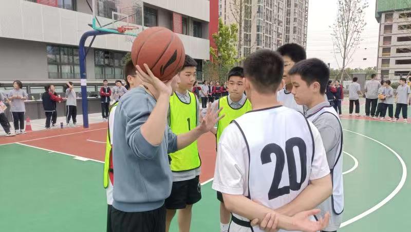精彩“篮”不住 健康向未来 郑州经开区龙飞中学举办第二届“龙飞杯”校园篮球联赛