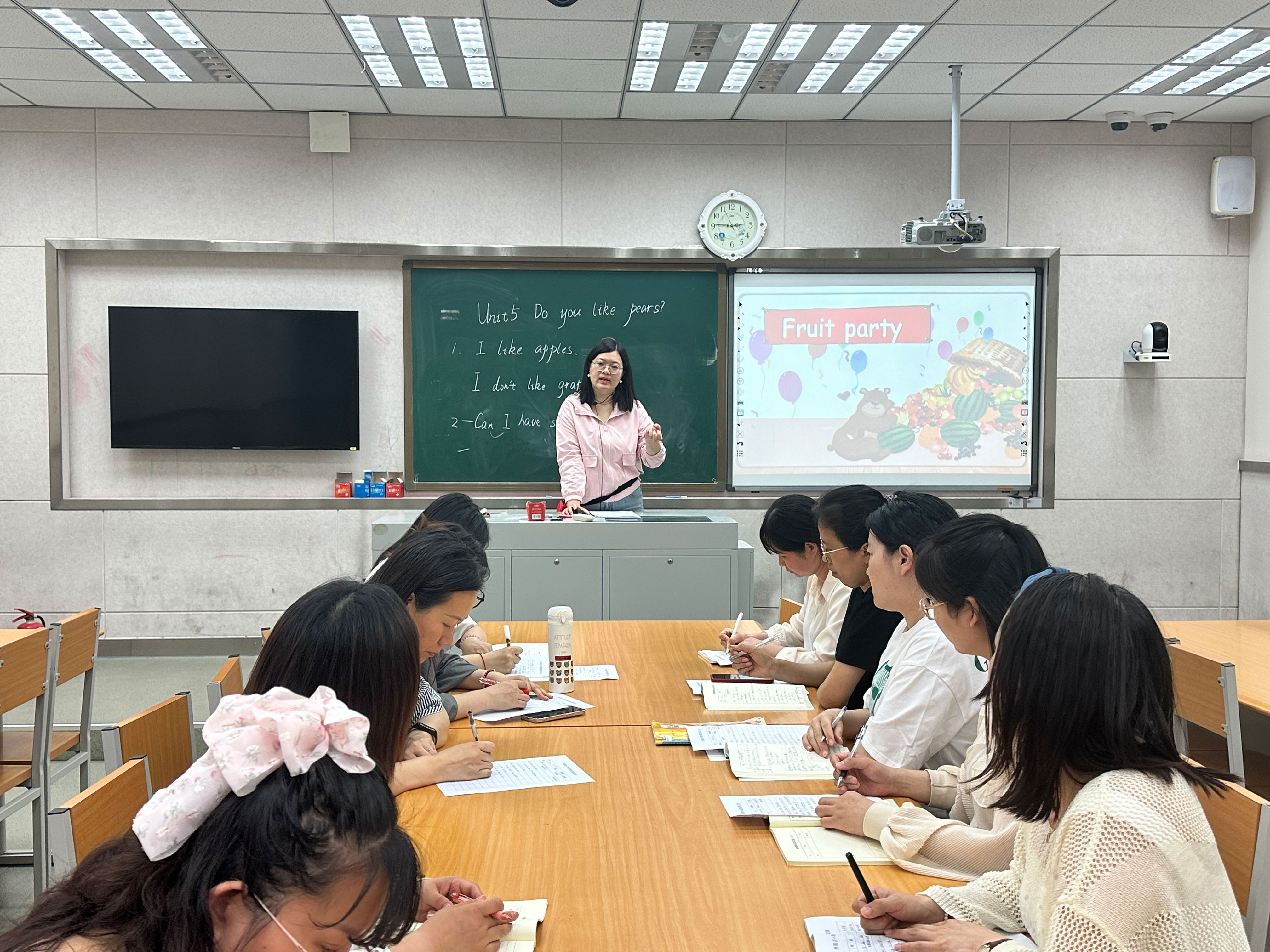 联合教研促交流 笃行致远共成长  郑州经开区外国语小学教育集团开展英语学科主题教研活动
