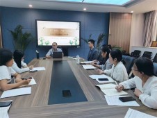 精准分析提质量，凝心聚力共提升  锦龙校区开展新学期质量分析会