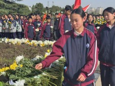 明祭英烈 丰碑励青春  郑州经开区九龙中学开展清明节主题教育活动