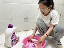 劳动超燃！郑州经开区实验小学教育集团 总校区萌娃化身“生活小超人”……