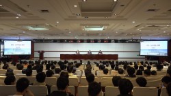 航空为梦想插上翅膀 第九十六期科普中原说活动在河南科技大学举行