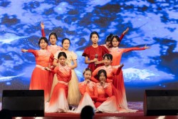 根脉五十载·华章续新篇 郑州经开区九龙中学举办建校50周年成果展暨高质量发展大会