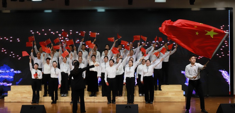 铭记历史开创未来 践行教育初心使命——河南省“万名中小学校长培训计划” 第七期主题党日活动纪实